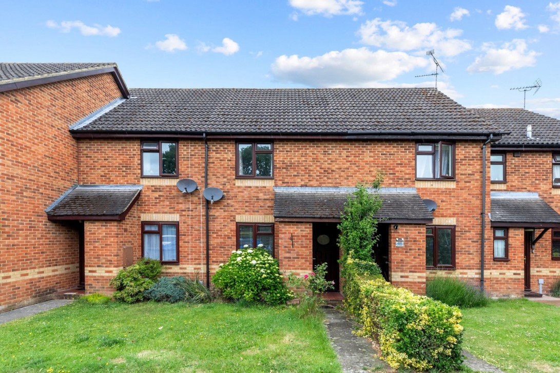 Photo of 47 Oak Tree Way, Horsham