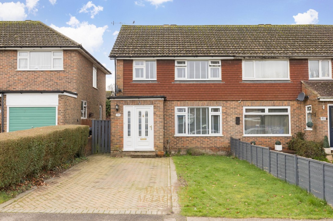 Photo of 39 Fairway, Crawley