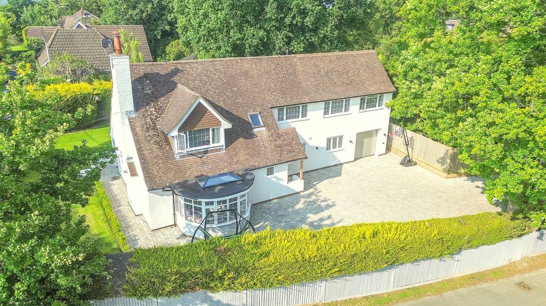 Photo of Chestnut Corner Snowdrop Lane, Haywards Heath