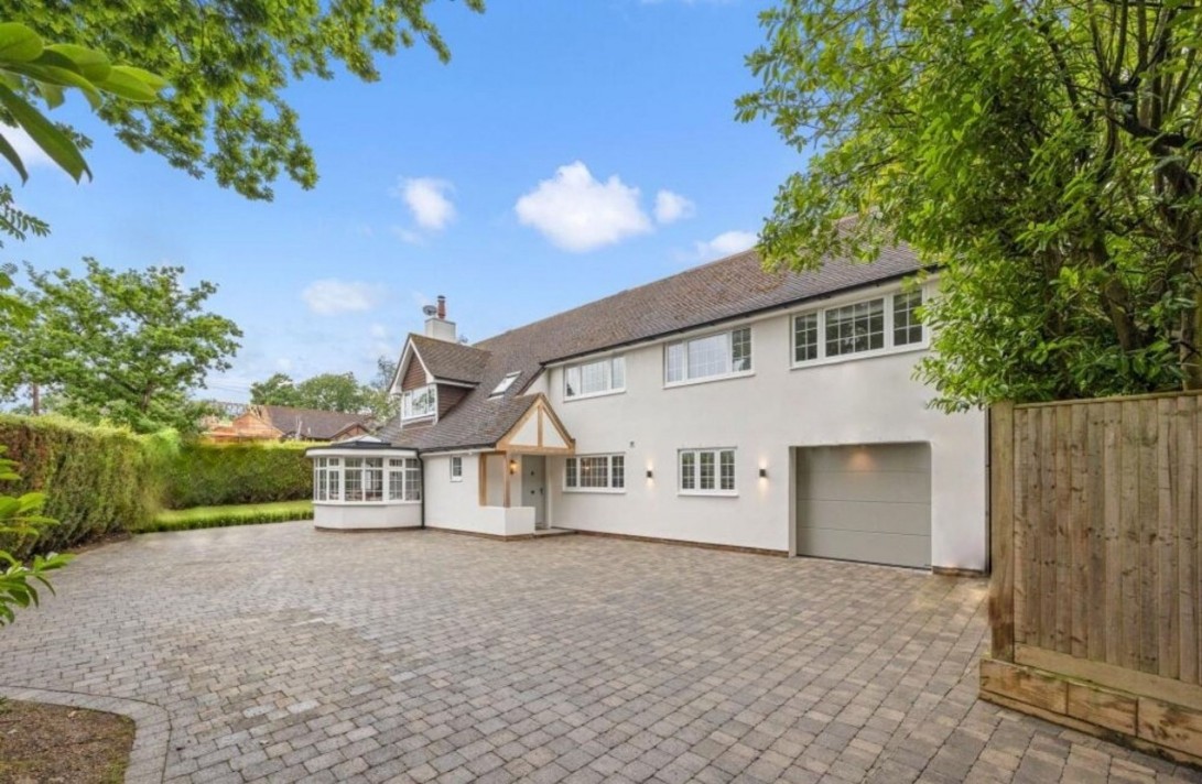 Photo of Chestnut Corner Snowdrop Lane, Haywards Heath