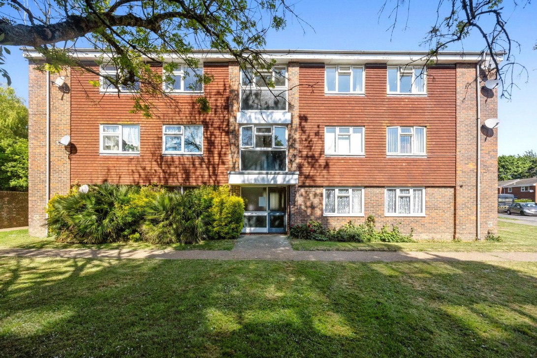 Photo of 35 Toomey Road, Steyning