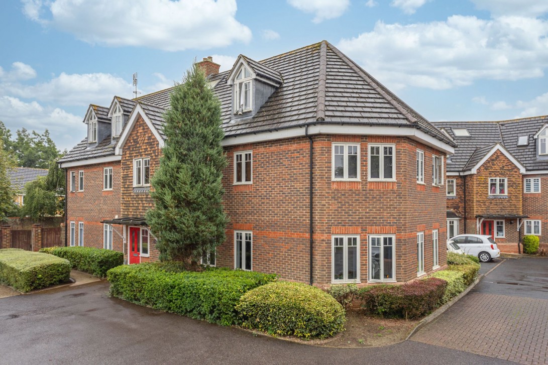 Photo of 3 Rosemead Gardens, Crawley