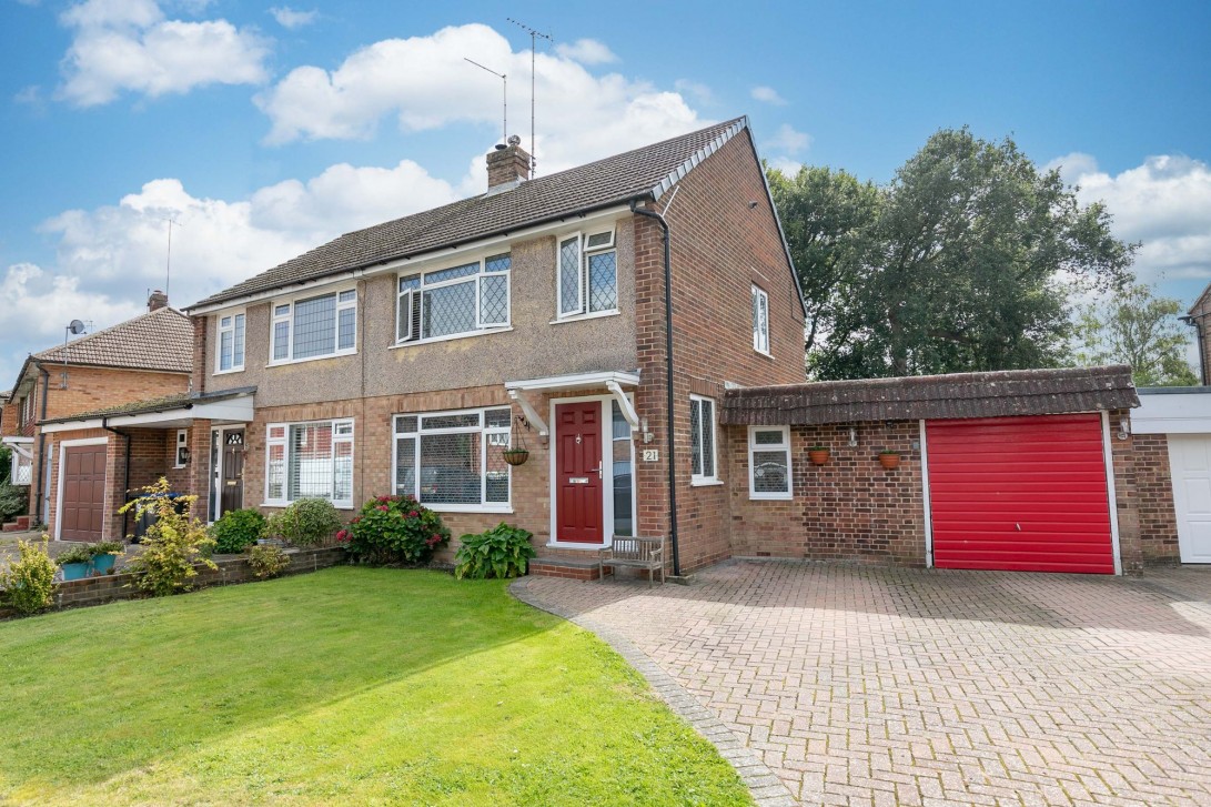 Photo of 21 Akehurst Close, Crawley