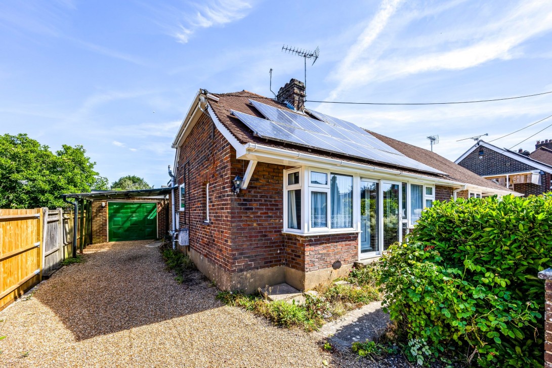 Photo of 8 Alicia Avenue, Pulborough