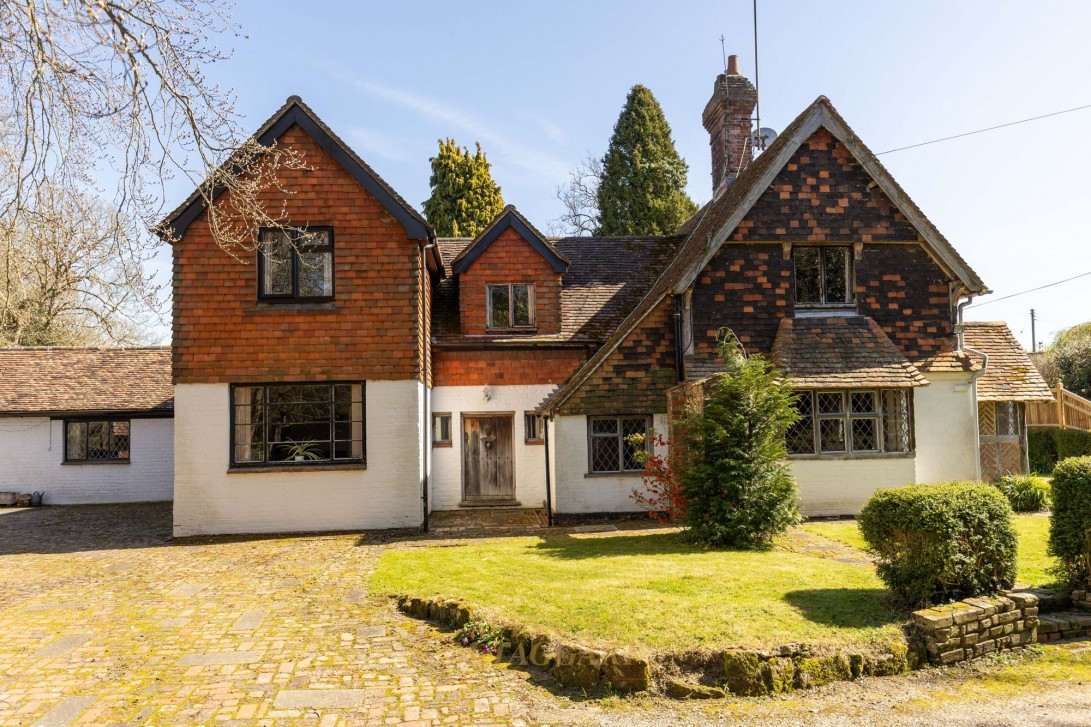 Photo of Dog Gate Lodge, East Grinstead
