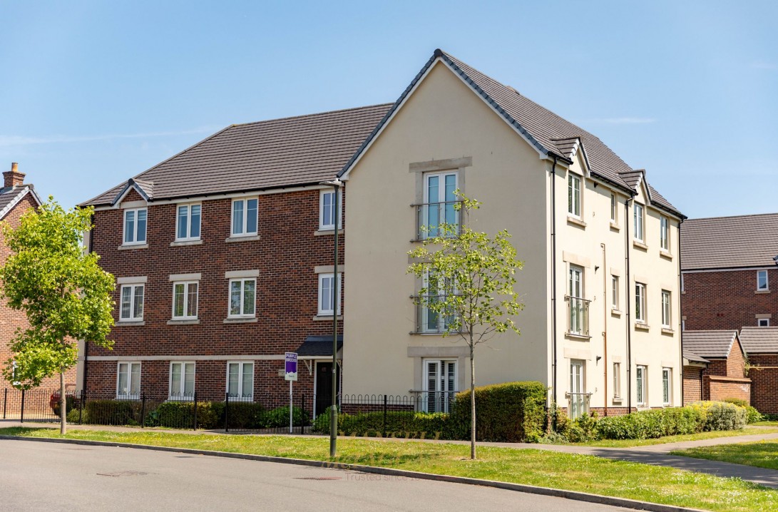 Photo of 5 Primrose House Foxglove Drive, Crawley