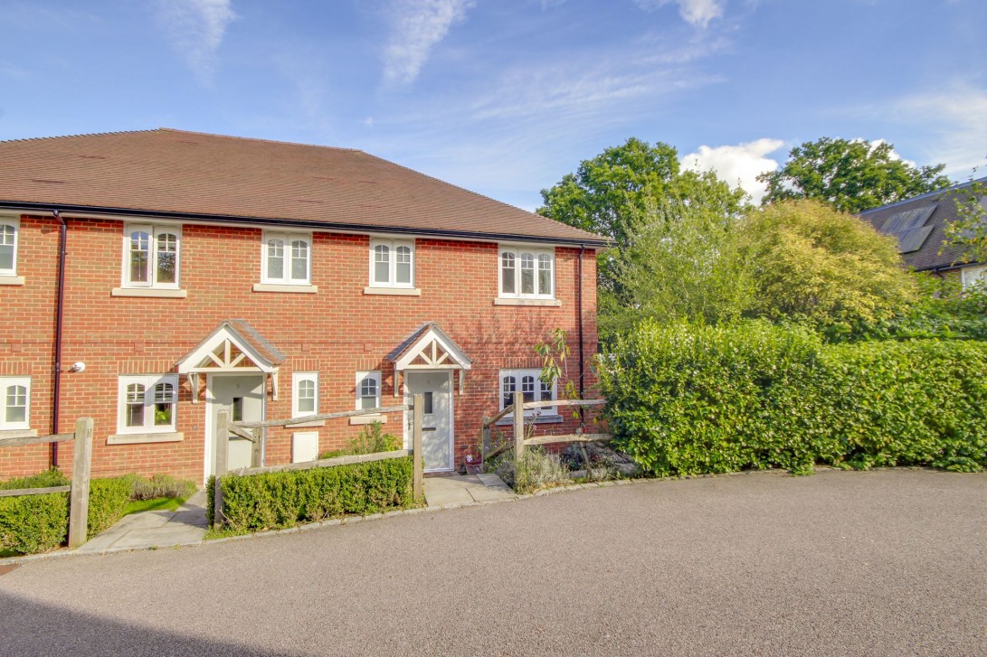Photo of 6 Primrose Way, Haywards Heath