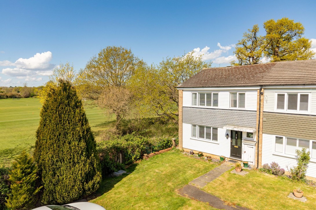 Photo of 6 Kinnersley Walk, Reigate
