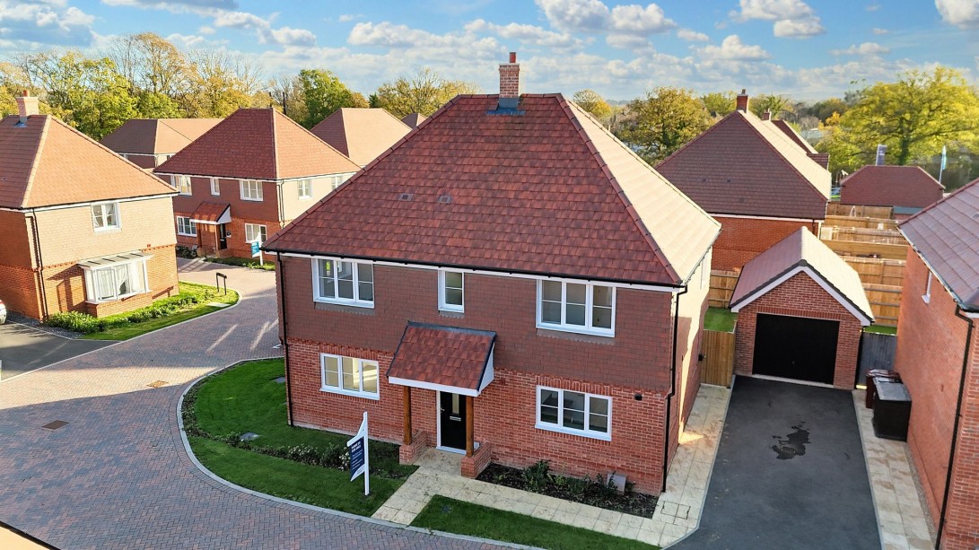 Photo of 1 Ash Way, Kirdford