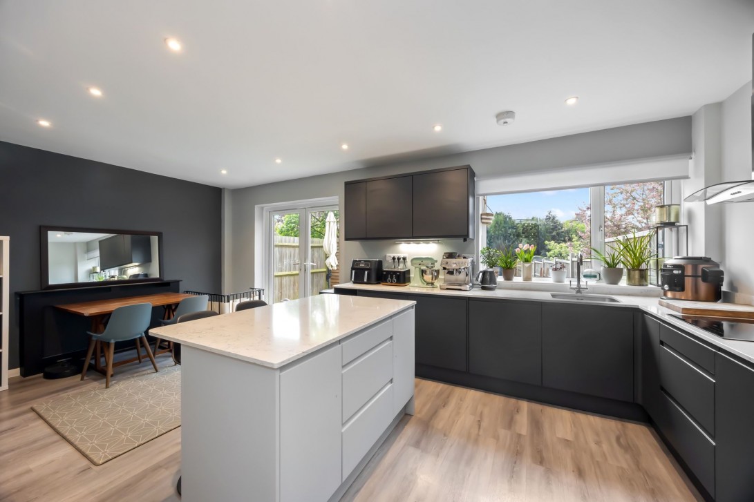 Photo of 24 Dovers Green Road, Reigate