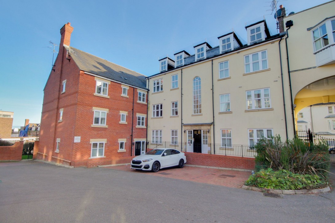 Photo of 10 Charter Gate, Haywards Heath