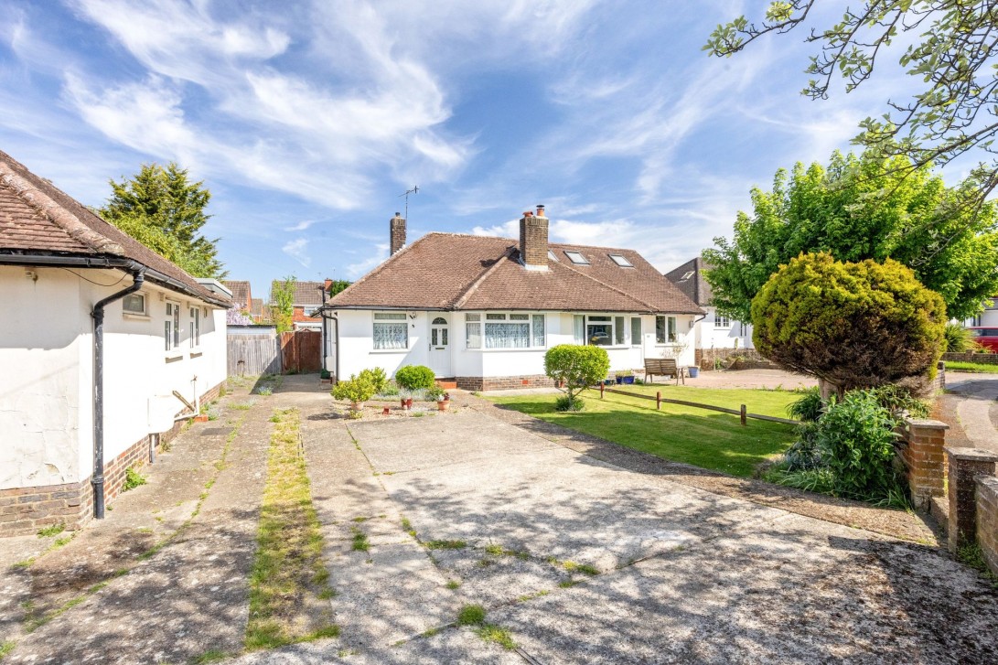 Photo of 20 Wordsworth Close, Crawley
