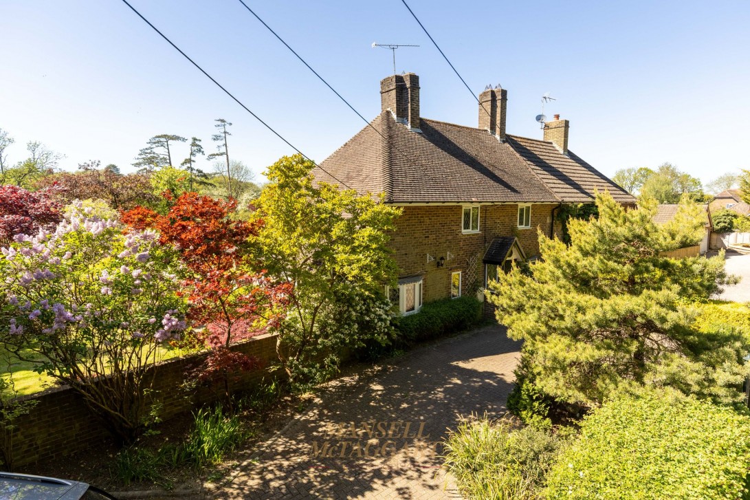 Photo of 1 Old Park Cottages Bonnetts Lane, Crawley