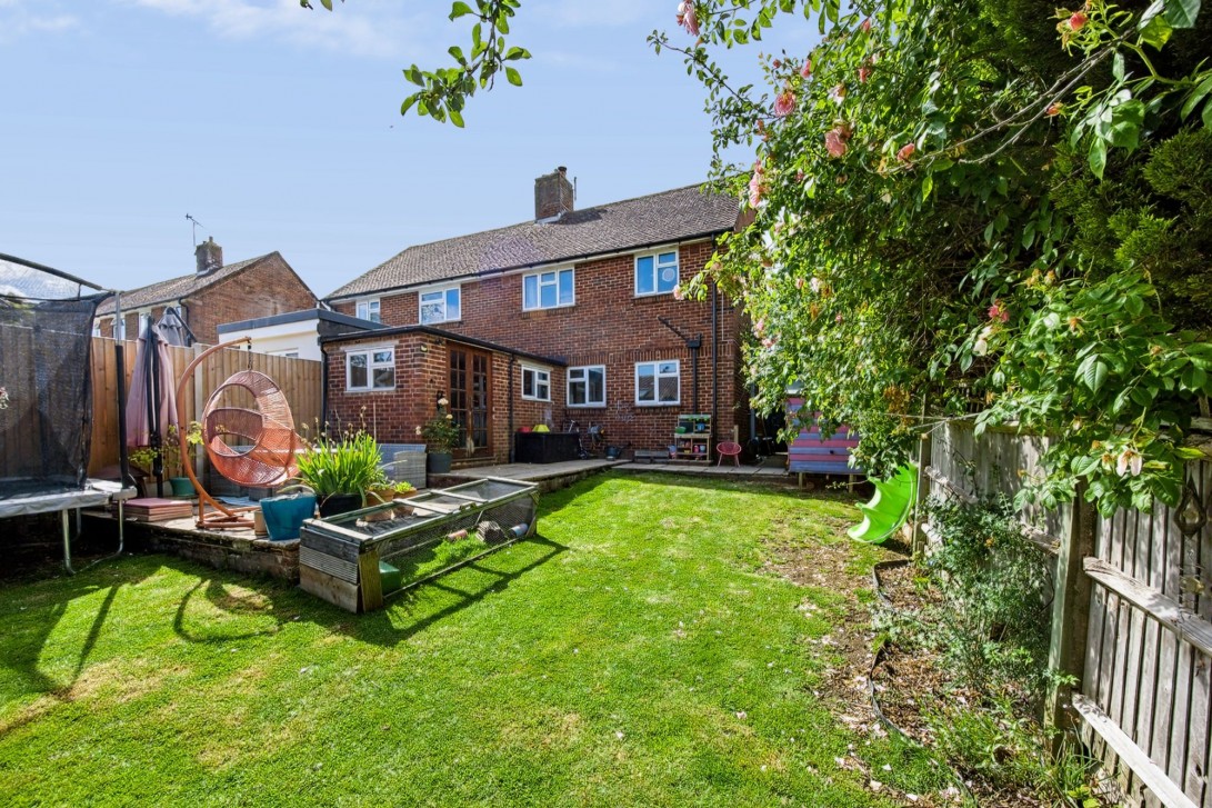 Photo of 8 Coombe Hill, Billingshurst