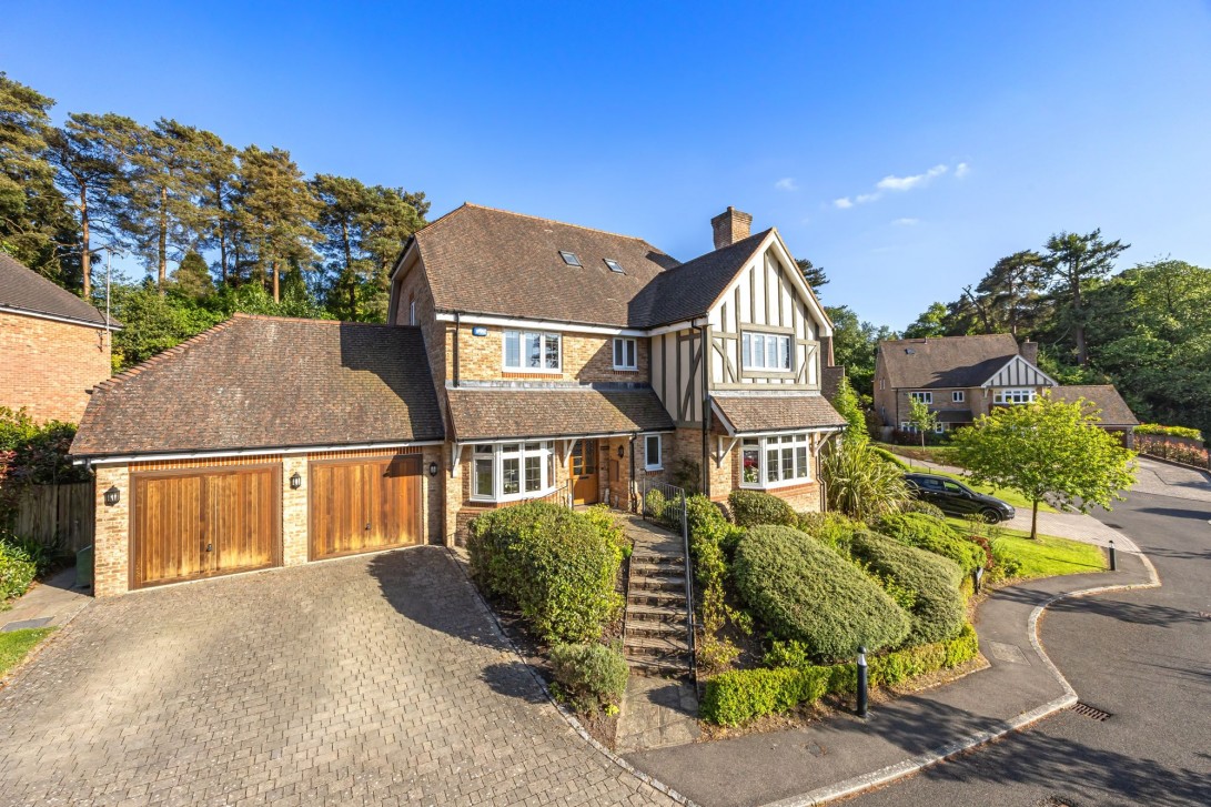Photo of 3 Gorsedene Close, Crowborough