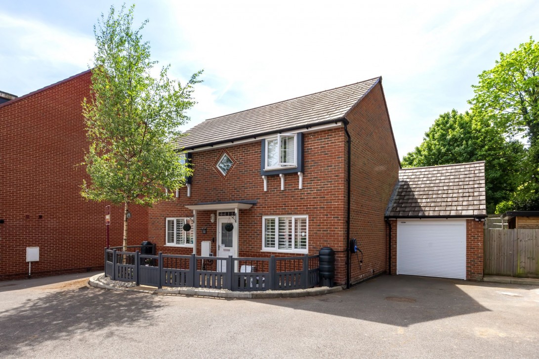 Photo of 32 Pulla Hill Drive, Pulborough