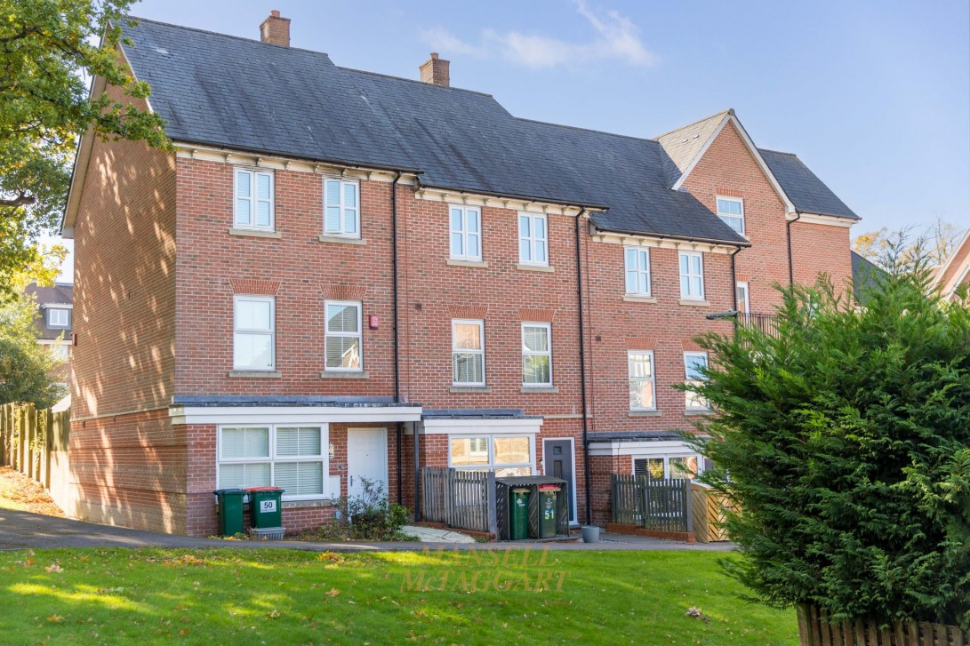 Photo of 51 Stone Court, Crawley