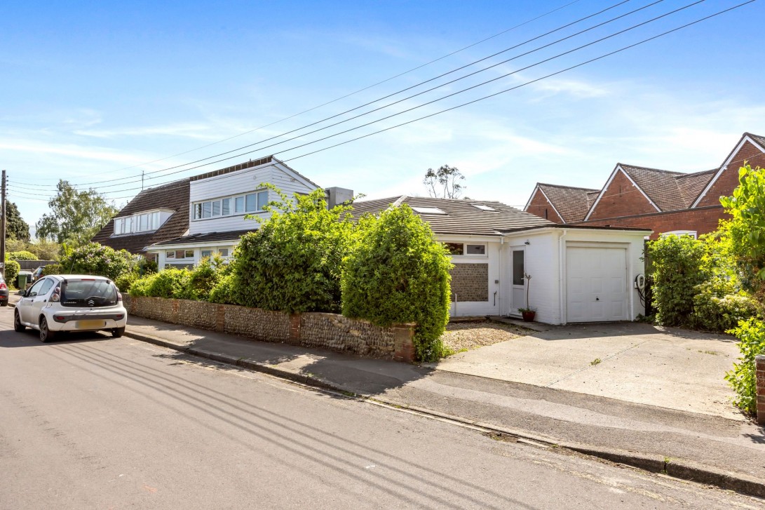 Photo of 1 School Road, Steyning