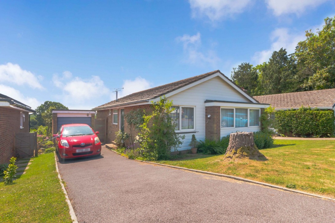 Photo of 15 Willows Rise, Uckfield