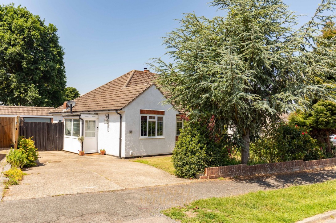 Photo of 16 Blundell Avenue, Horley