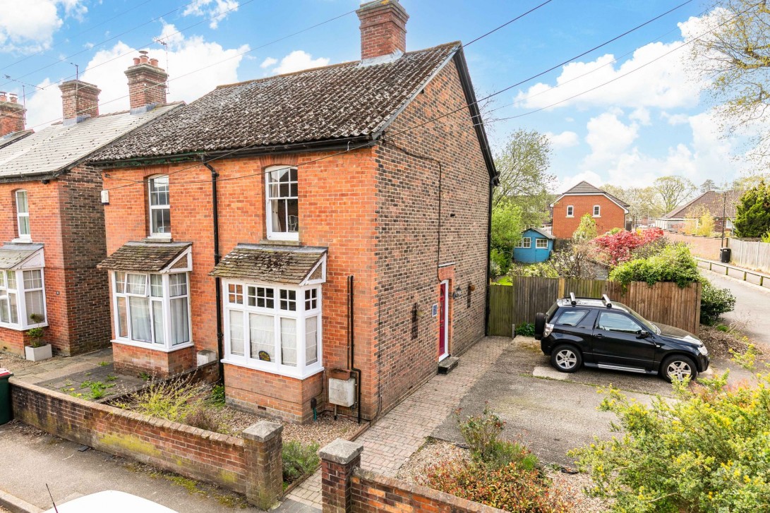 Photo of 88 West Street, Crawley