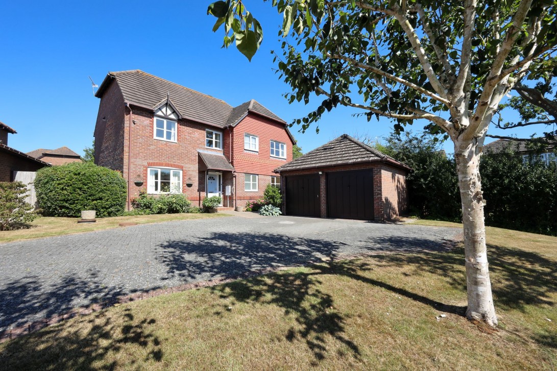 Photo of 2 Sparrow Way, Burgess Hill