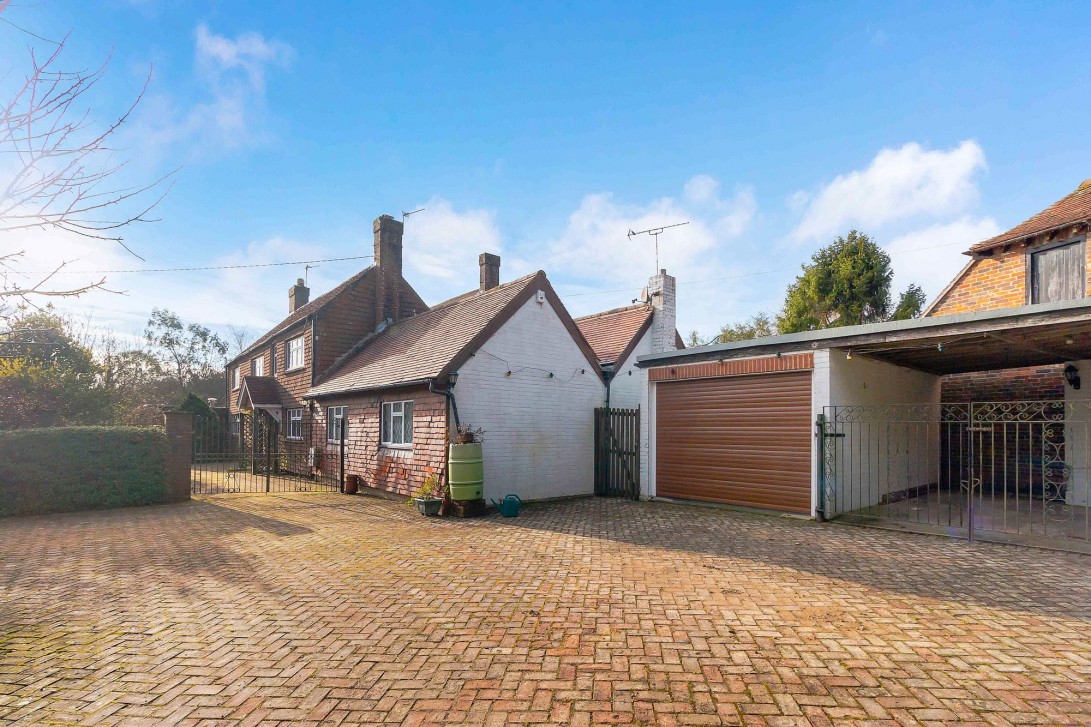 Photo of Brickells Farm House, Heathfield