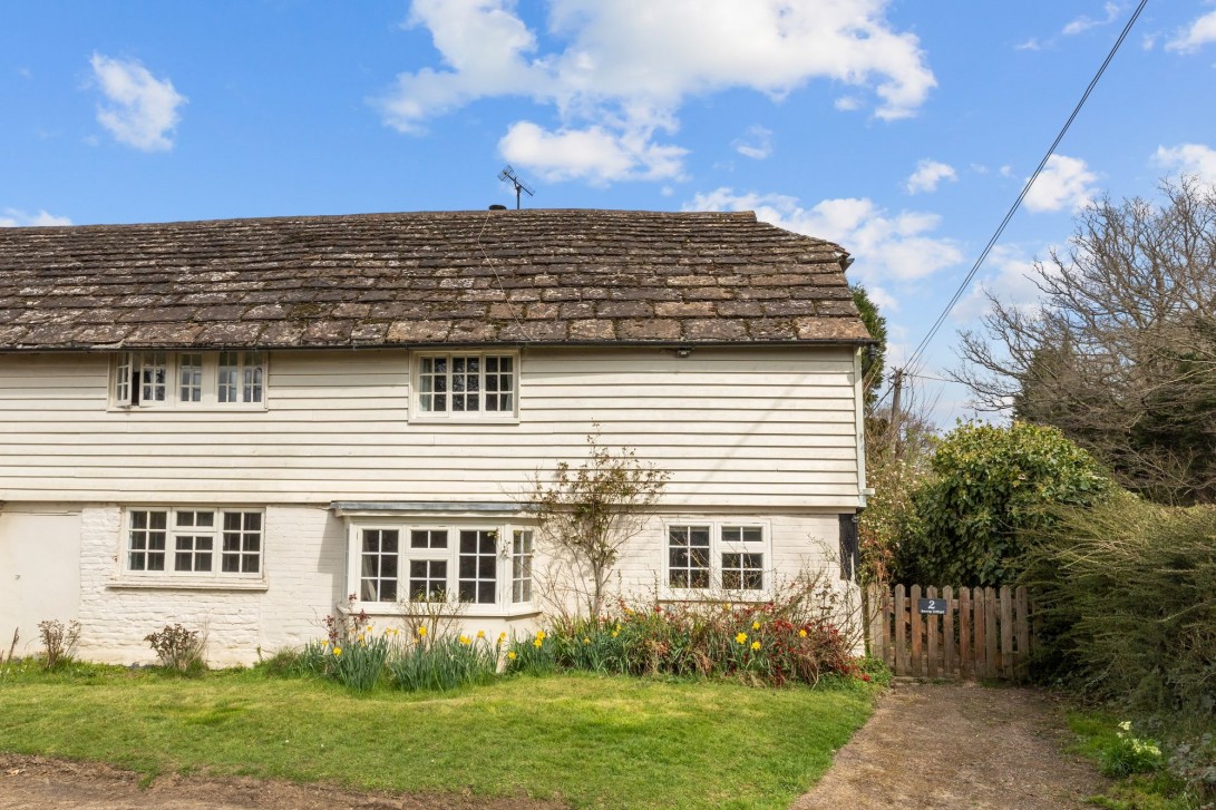 Photo of 2 Geerings Cottages Dorking Road, Horsham