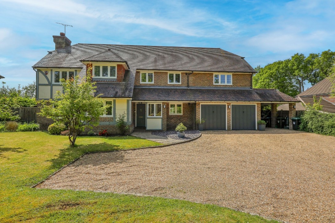 Photo of 104 Folders Lane, Burgess Hill