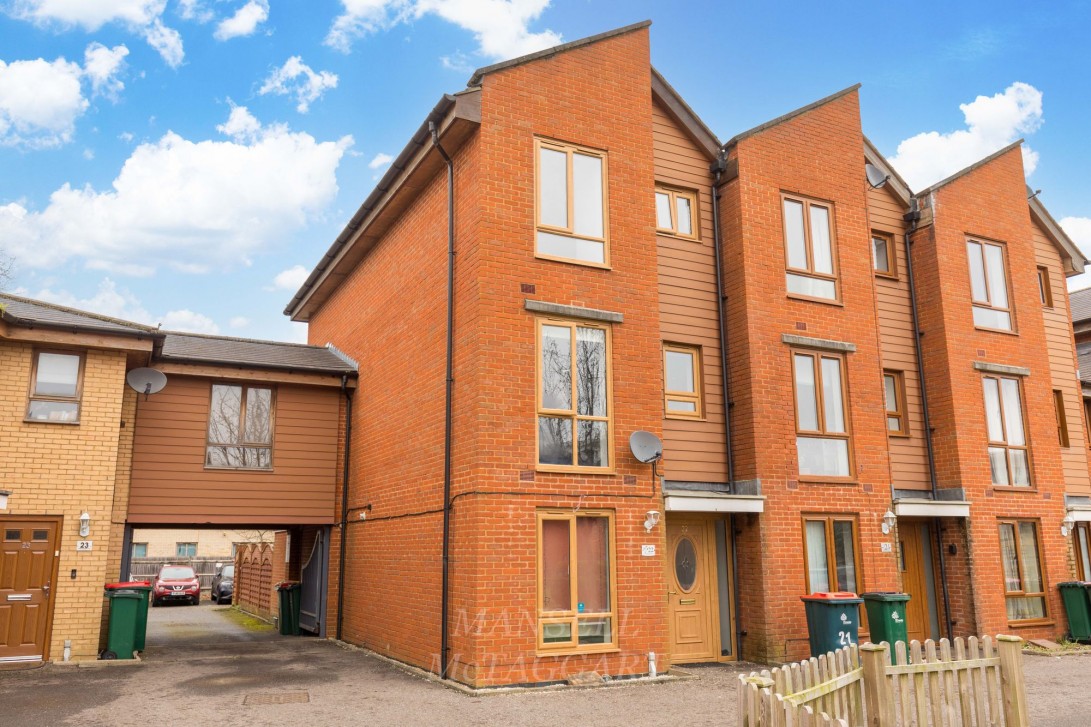 Photo of 22 Commonwealth Drive, Crawley