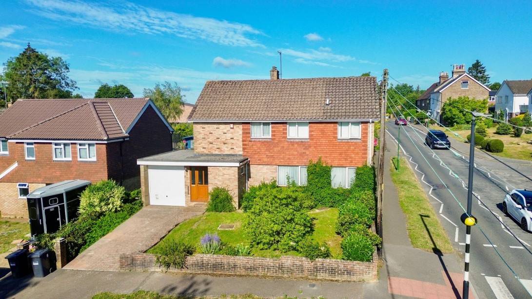 Photo of 1 Ruthven Close, Haywards Heath
