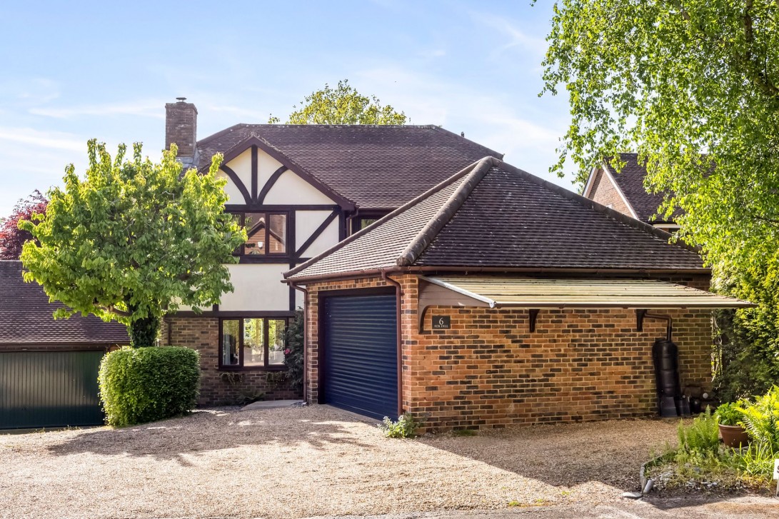 Photo of 6 Fox Dell, Pulborough