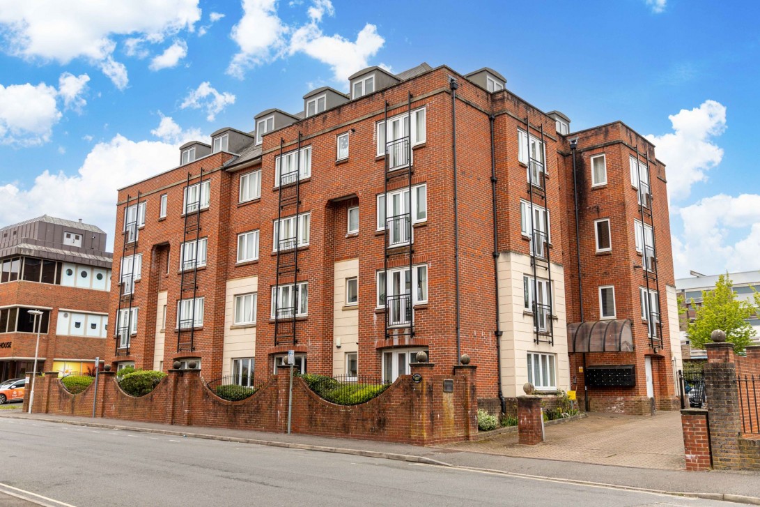 Photo of 9 St. Catherine's Court Garland Road, East Grinstead