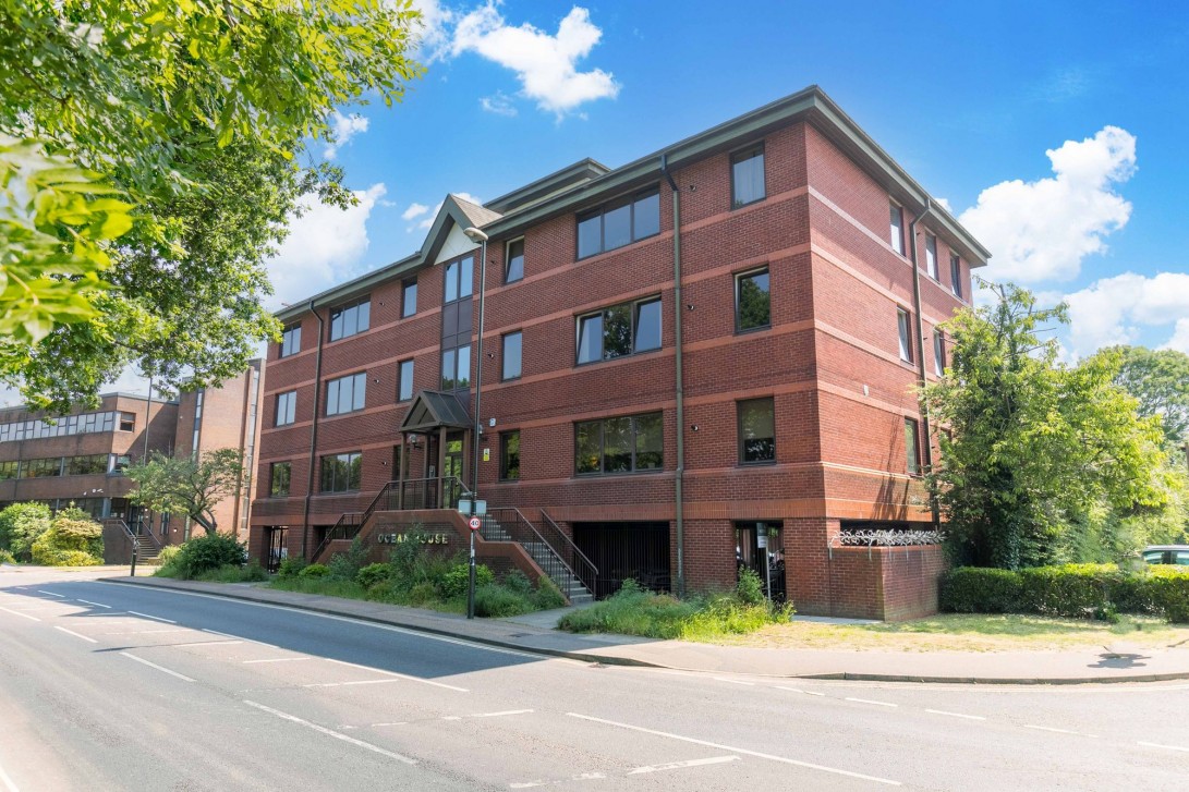 Photo of Flat 11, Crawley