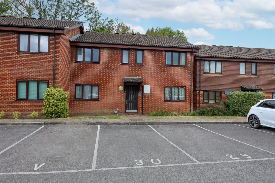 Photo of 24 Junction Close, Burgess Hill