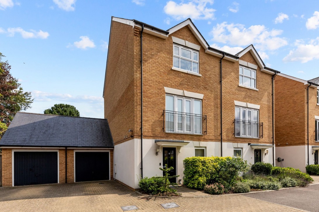 Photo of 18 Braby Drive, Horsham