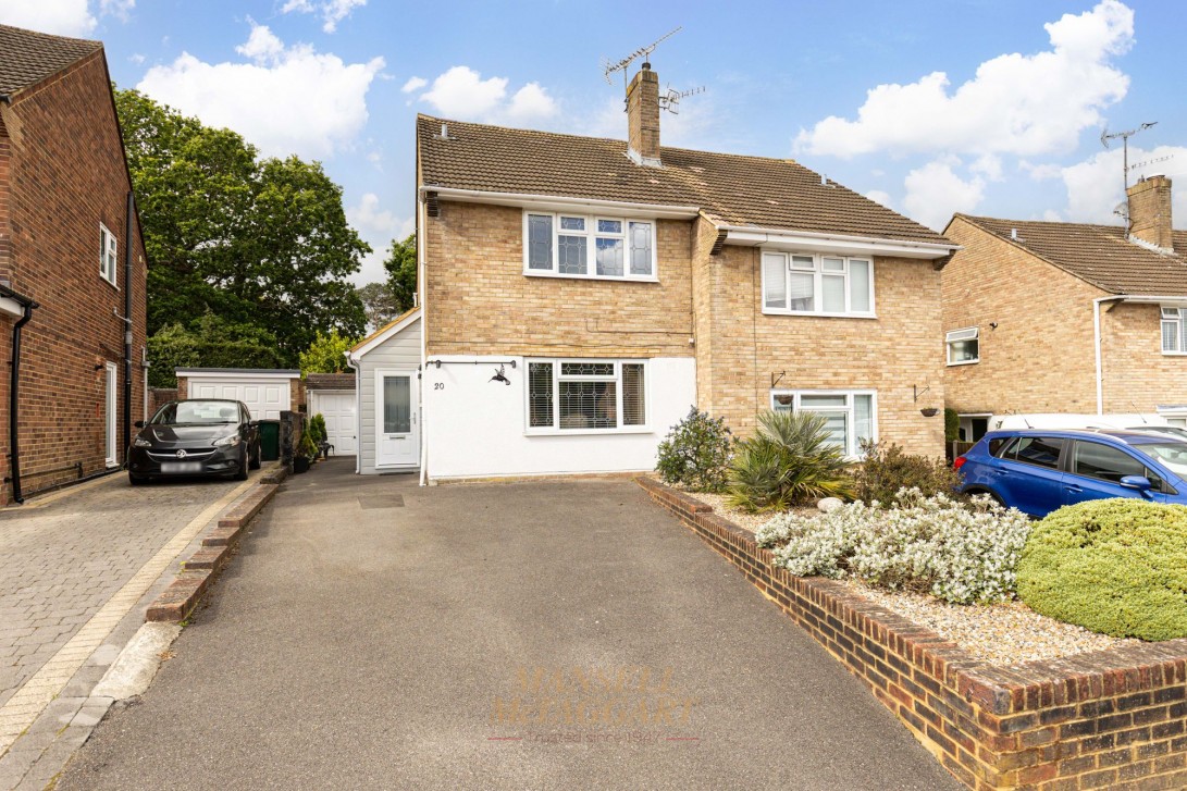 Photo of 20 Nurserylands, Crawley