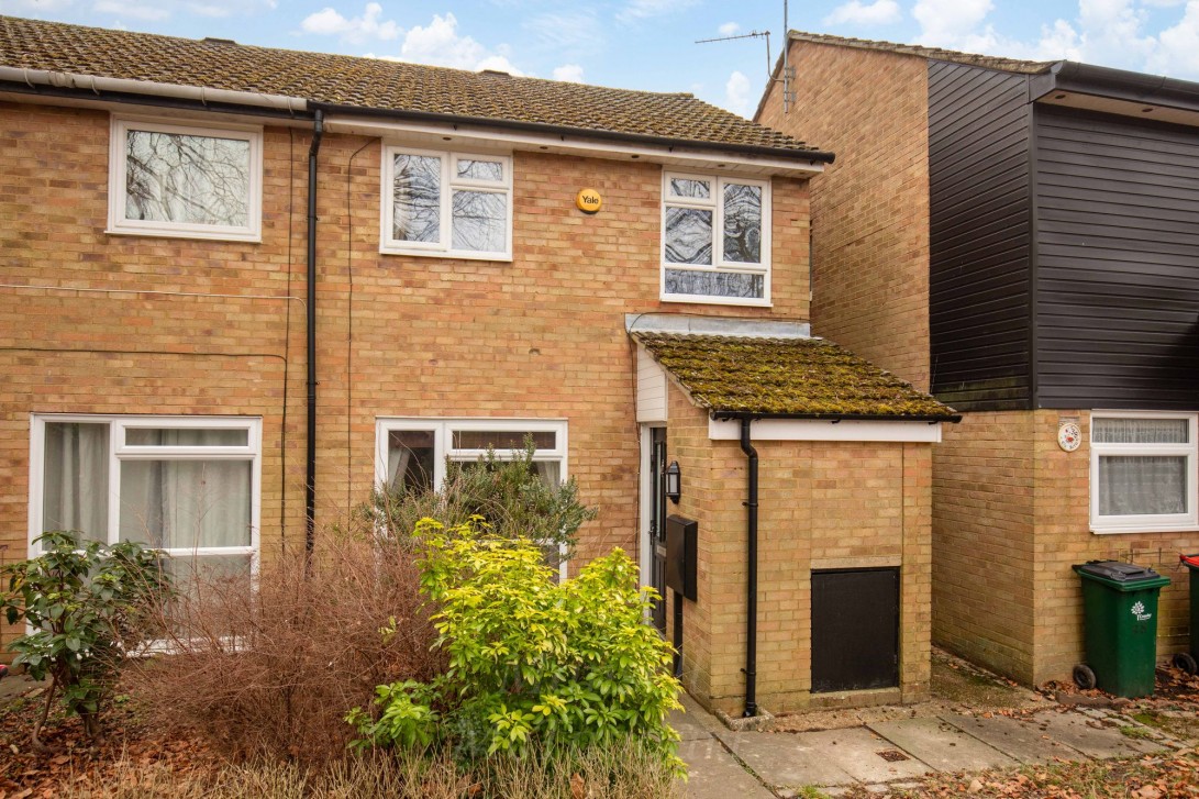 Photo of 40 The Grooms, Crawley