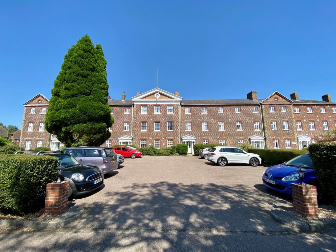 Photo of 20 Chapelfields, Haywards Heath