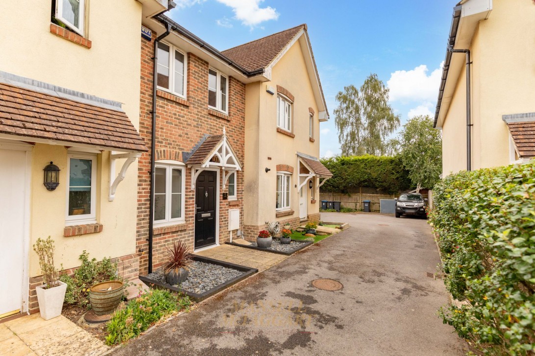 Photo of 5 Smeeds Close, East Grinstead