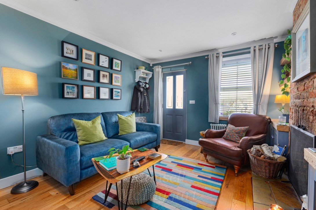 Photo of 5 Brookhill Road, Crawley