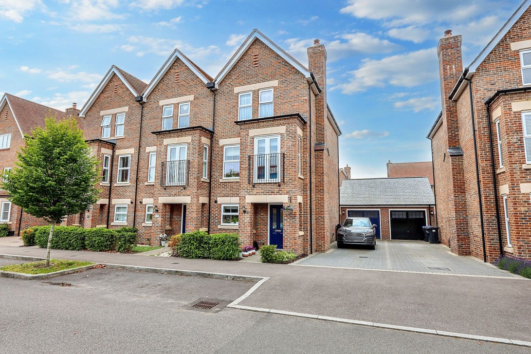 Photo of 72 Curf Way, Burgess Hill
