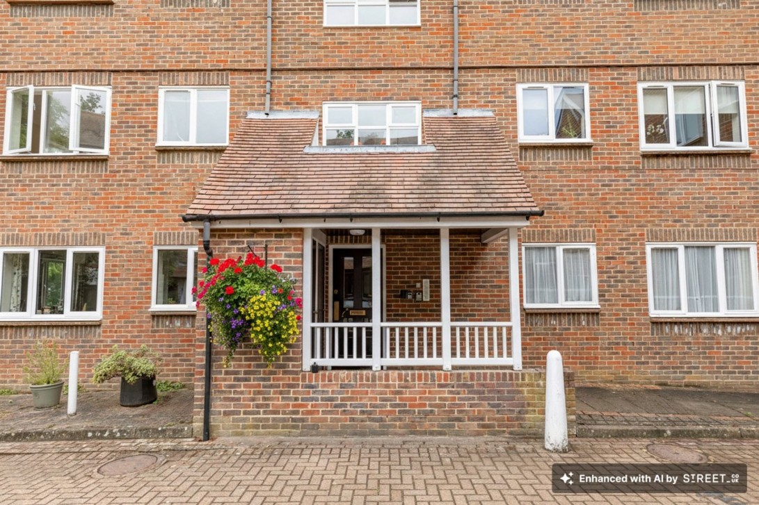 Photo of 8 Kennard Court Riverside, Forest Row