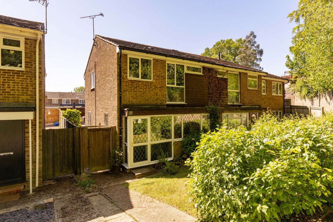 Photo of 23 Forest Close, Crawley
