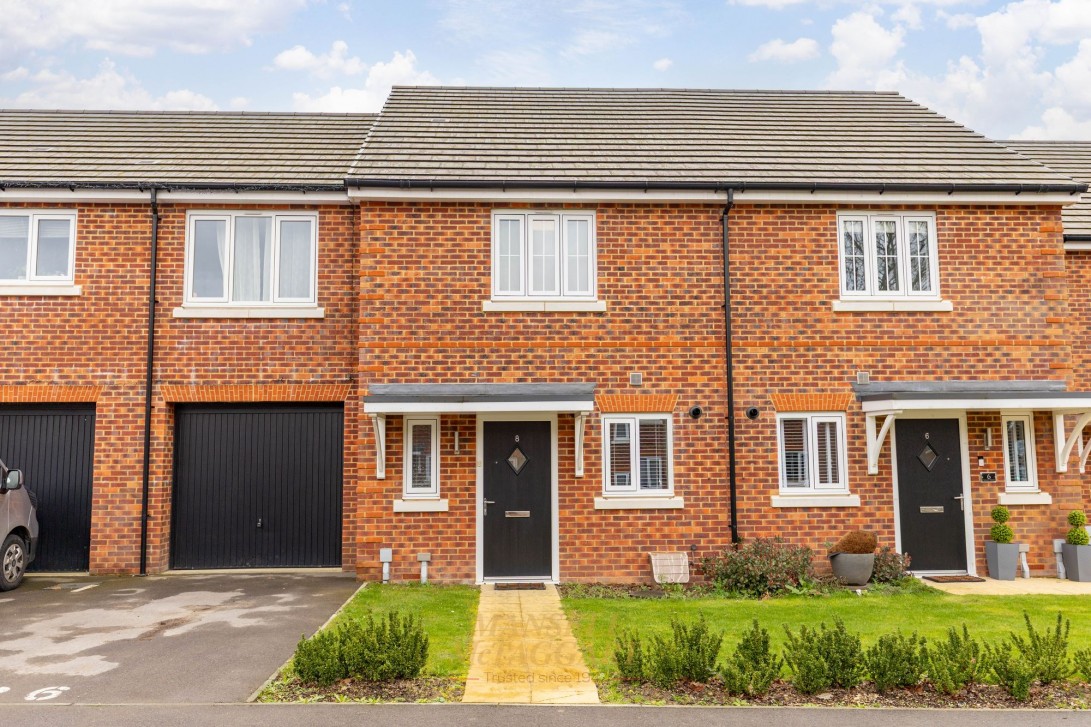 Photo of 8 Valley Drive, Crawley