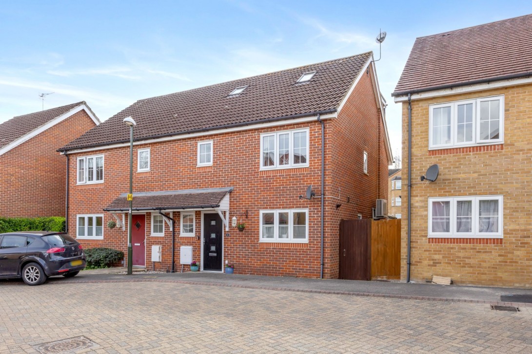 Photo of 42 Lucas Close, Crawley