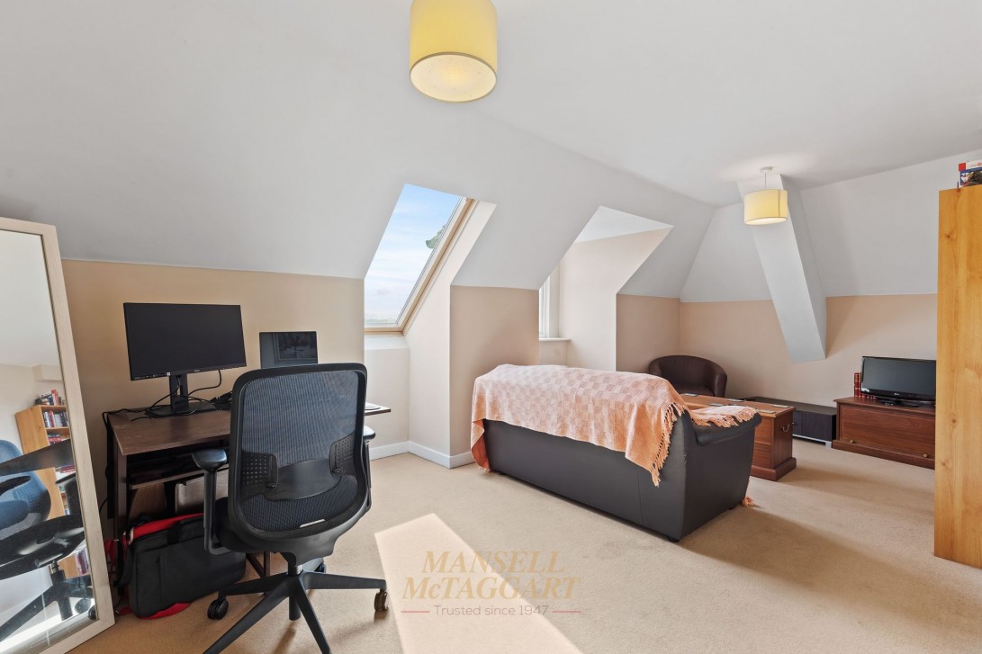 Photo of Flat 9, Elbourne House, Horley