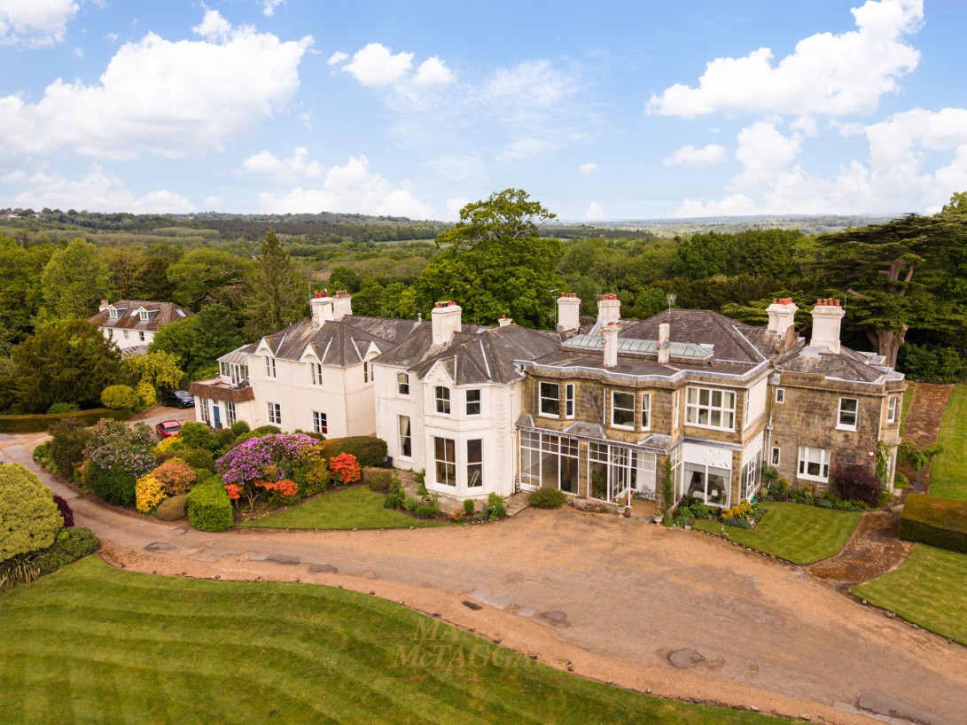 Photo of Wye House, East Grinstead