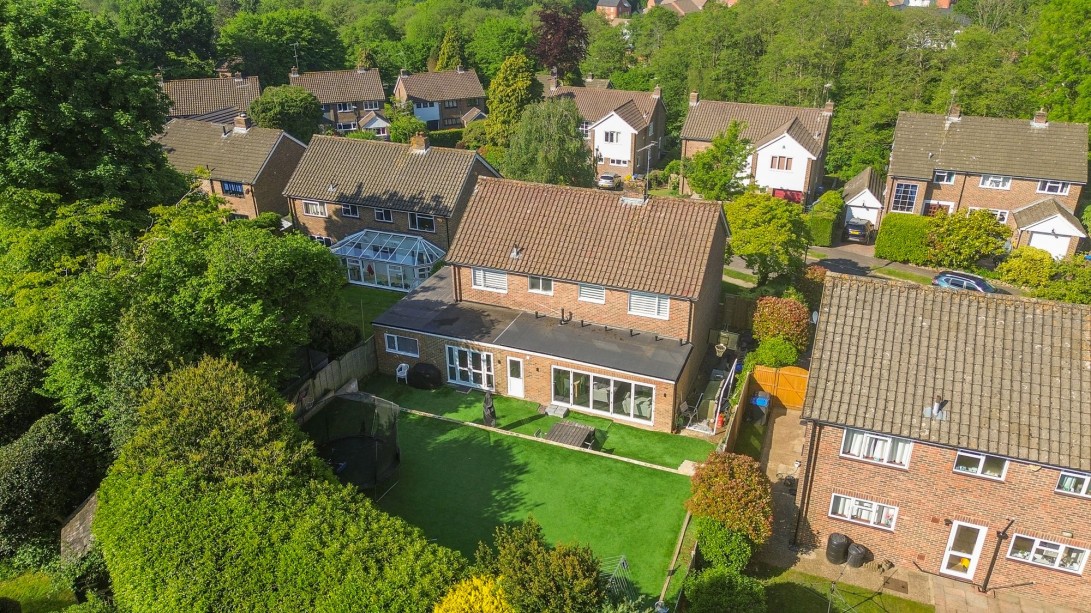 Photo of 21 Weald Rise, Haywards Heath