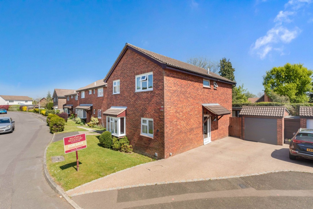 Photo of 45 Rockington Way, Crowborough